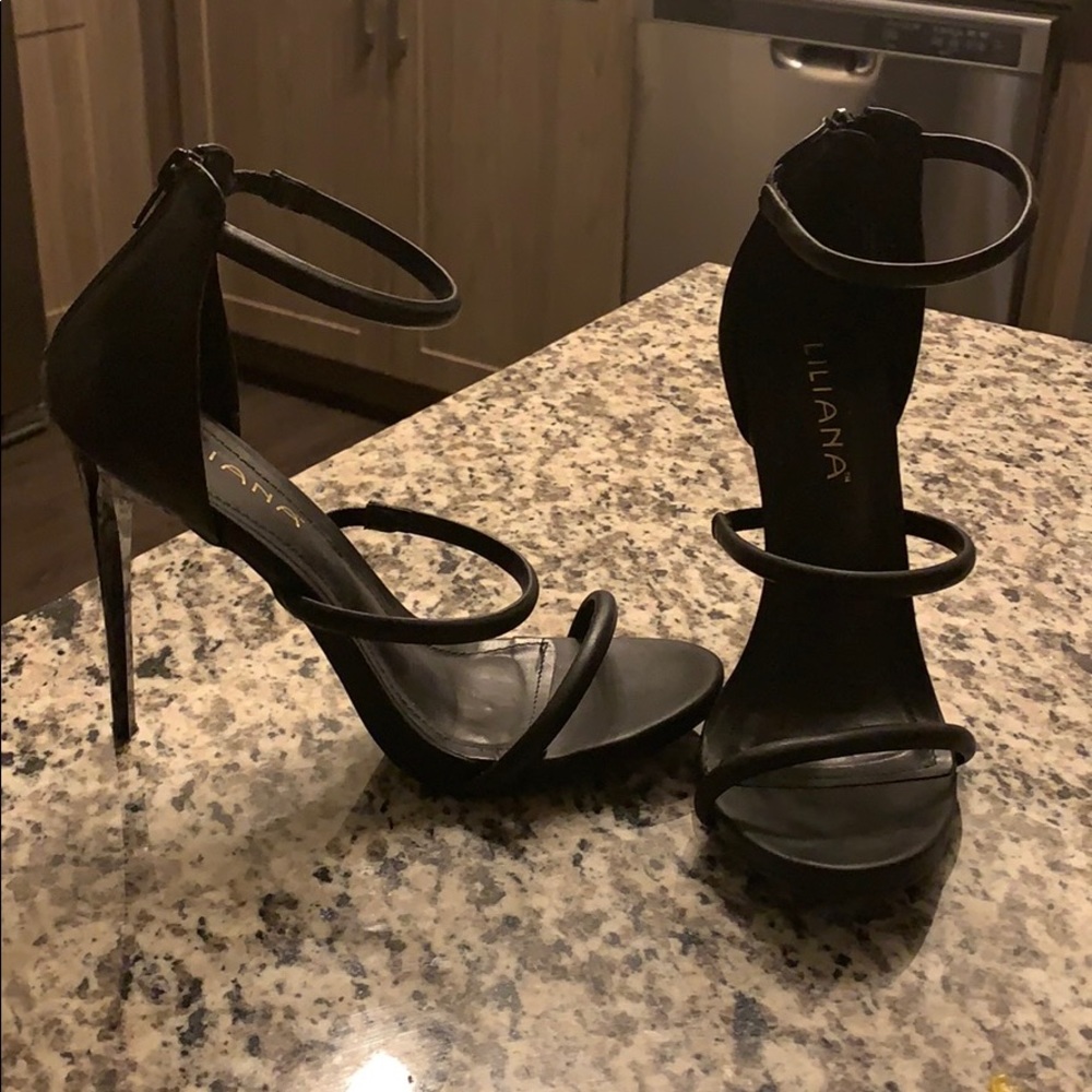 Liliana black heels